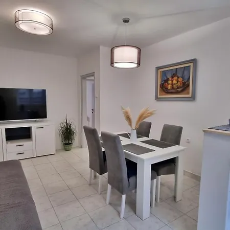 Anka Apartman Omis