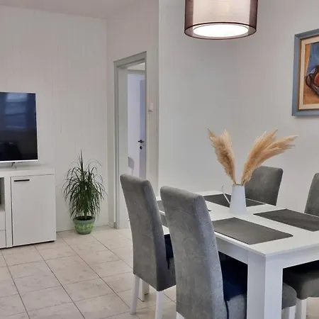 Apartment Anka *