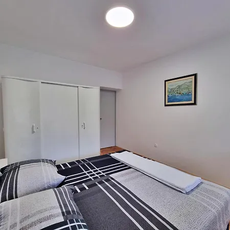 Anka Lägenhet Omiš