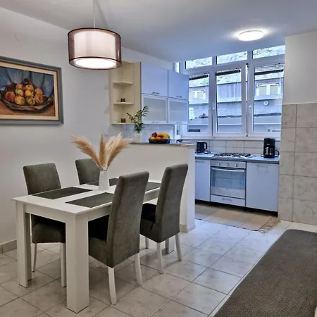 Anka Apartman Omis