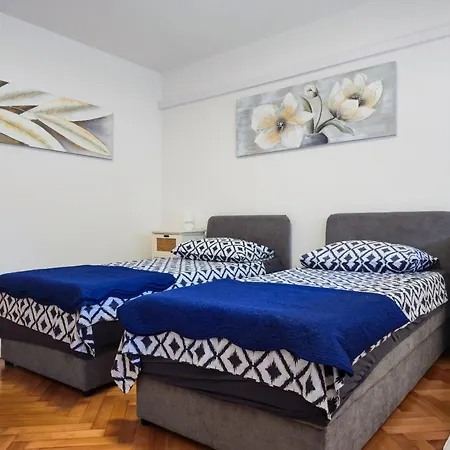 Anka Apartment